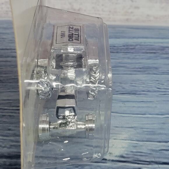 Vtg 1987 Scale Models 1/64 Deutz-allis 6275 plastic Christmas ornament chrome - Picture 5 of 8